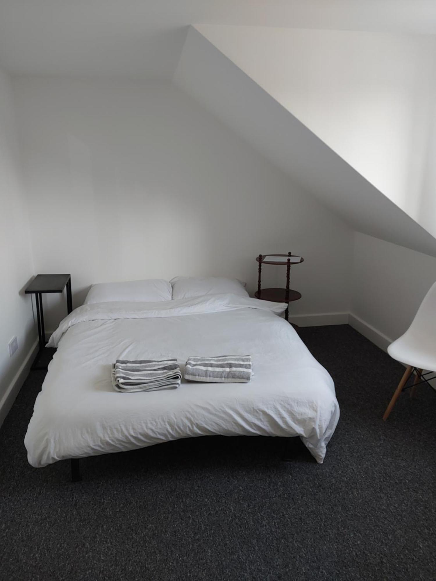 Joyful Room Rainham  Εξωτερικό φωτογραφία